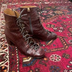 Sezane lace up croc booties size 39